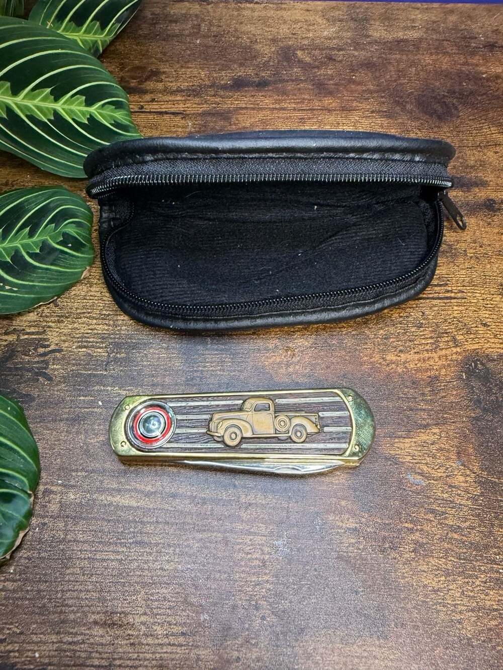 Franklin Mint Collector Knives 1940 Ford Half-Ton Truck Pocket Knife w Leather C